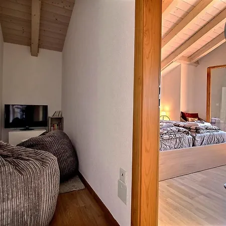 Chalet Dendron, *